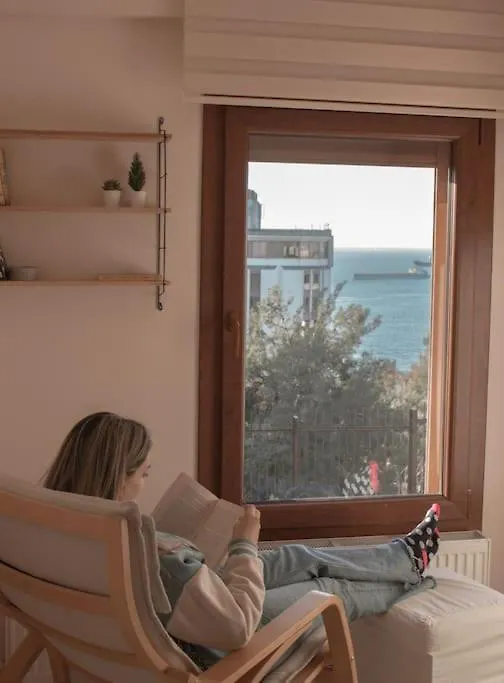 Stylish Triplex Apartment In The Heart Of Esmirna